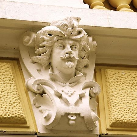 Hotel Gemini Дюссельдорф Экстерьер фото